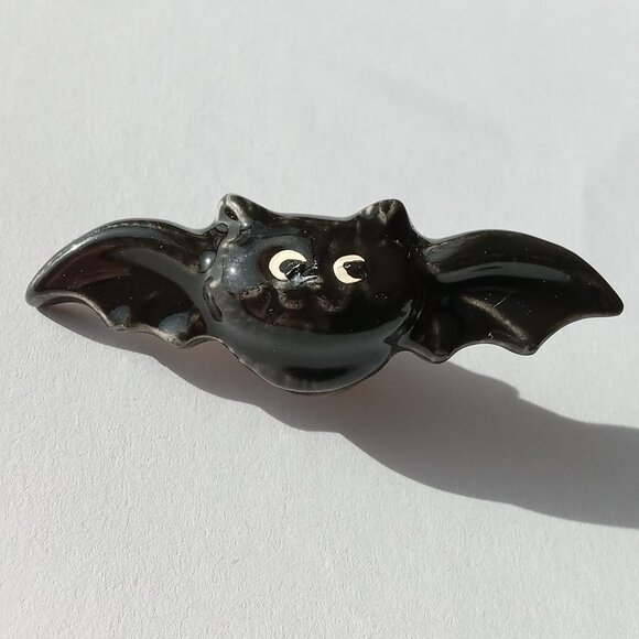 🎯 10 for $10 / Vintage Bat Pin - Picture 5 of 8